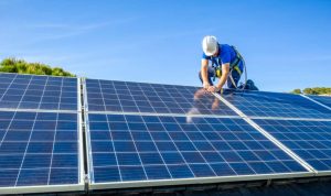 Installation et mise en production des panneaux solaires photovoltaïques à Agneaux